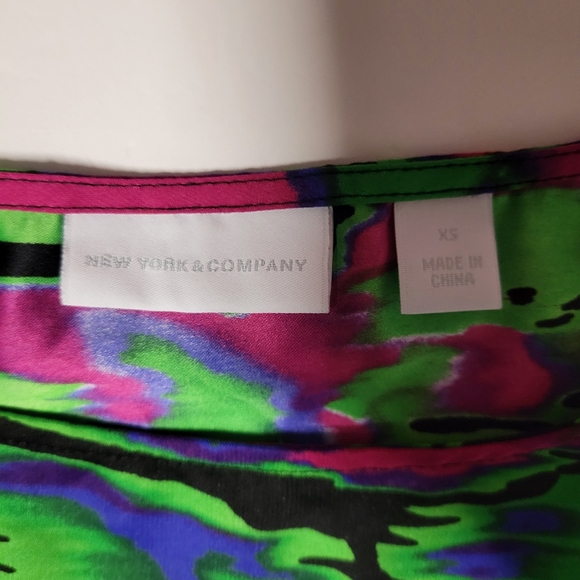 NY & COMPANY XS DRESS - Picture 2 of 5